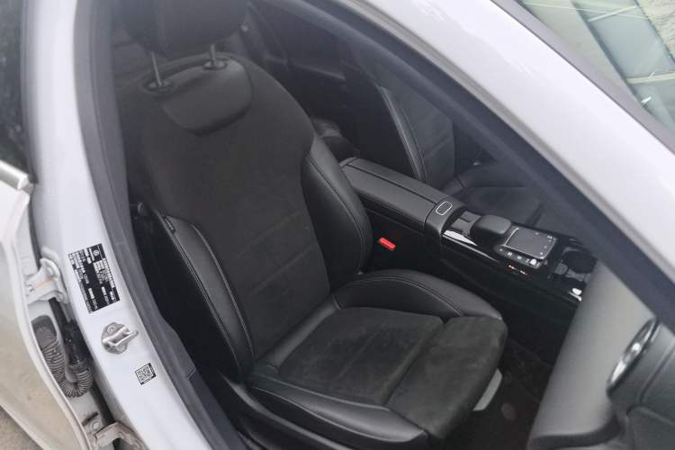 Used Mercedes-Benz A-Class 2021 A 200 L Sport Sedan Fashion Model
