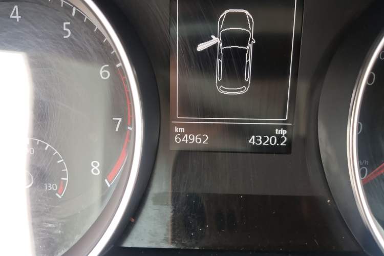 Used Volkswagen Golf 2020 200TSI DSG Comfortable and Ambitious Edition
