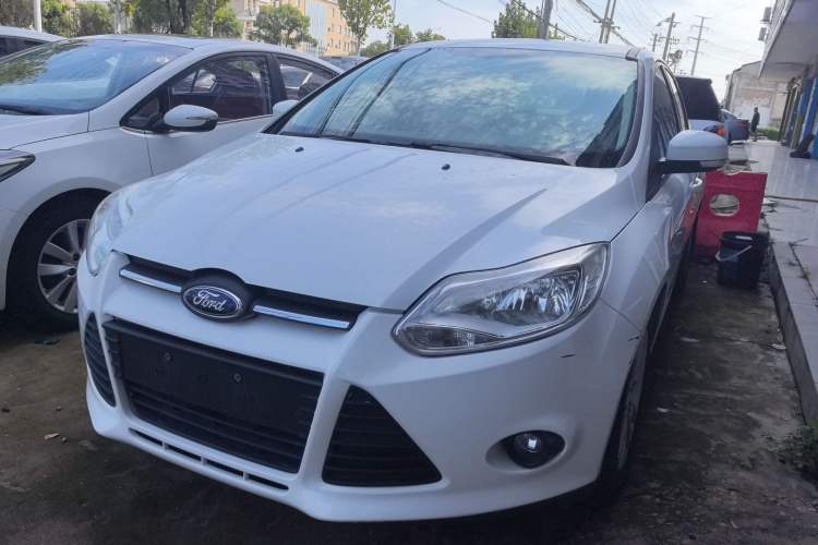 Used Ford Focus 2012 Sedan 1.6L Automatic Comfort Model

