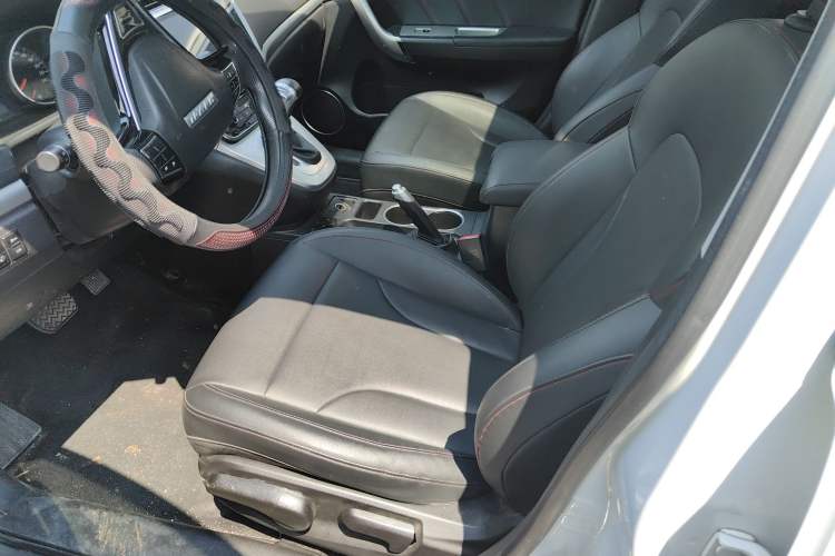 Used Haval M6 2019 1.5T DCT Two-Wheel Drive Value Edition China VI Standard
