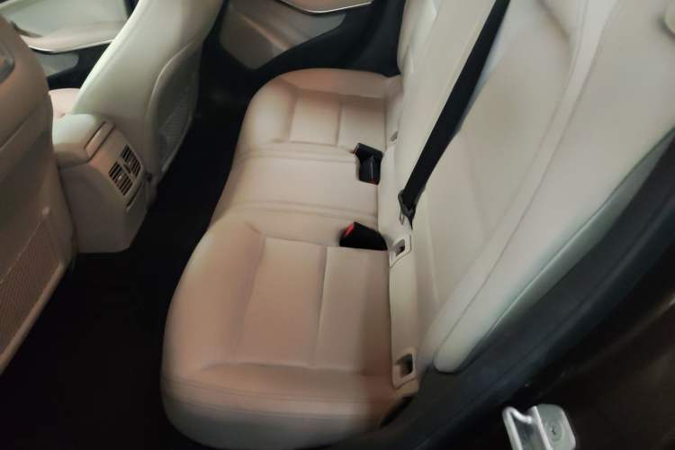 Used Mercedes-Benz GLA 2017 GLA 200 Fashion Model