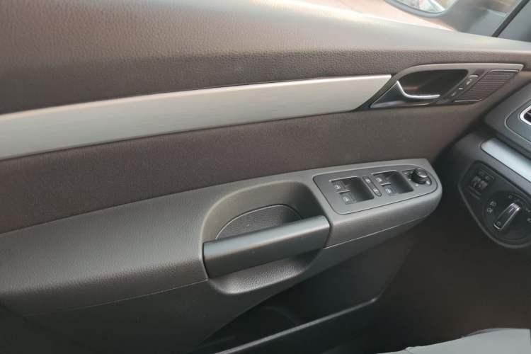 Used Volkswagen Sharan 2018 380TSI Comfort Edition 7-Seater
