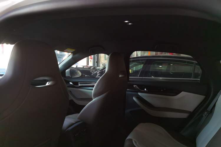 Used BYD Qin PLUS 2024 HONOR Edition DM-i 55KM Leading Model
