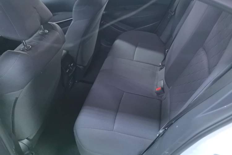 Used Toyota Corolla 2021 Dual-Motor 1.8L E-CVT Elite Edition
