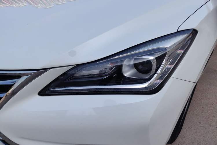 Used Changan Eado 2019 High-Energy Edition 1.6L GDI Manual Pioneer Model China VI Standard
