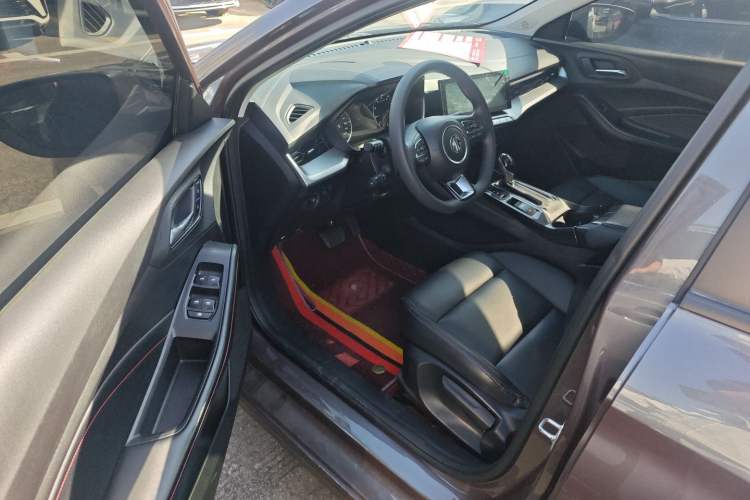 Used MG 5 2022 180 DVVT CVT Youth Luxury Edition