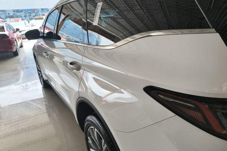 Used Geely Auto Jiajie 2023 Geely Jiaji L 1.5TD DCT Luxury Model
