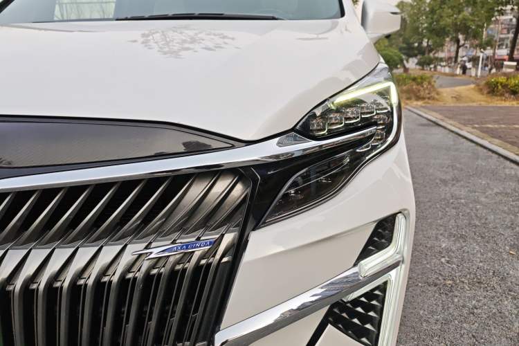 Used Buick GL8 2021 ES Landtrek 653T Comfort Edition