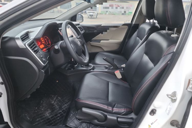 Used Honda City 2015 1.5L manual Comfort version