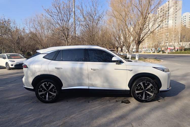 Used Roewe D5X DMH 2024 135 Tech Edition