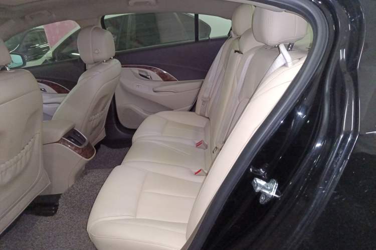 Used Buick LaCrosse 2013 2.4L SIDI Leading Comfort Version
