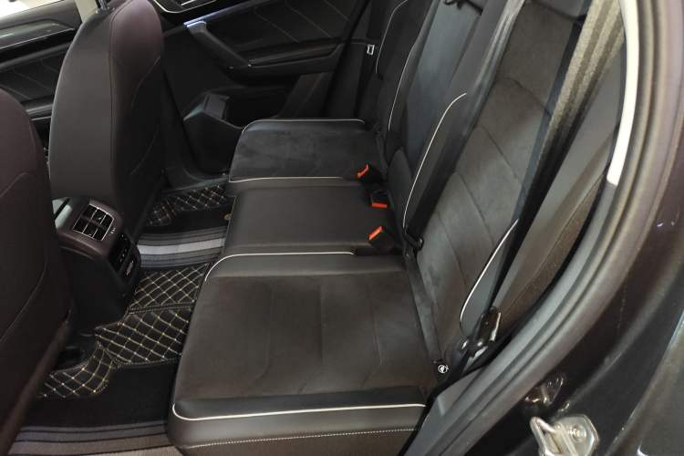 Used Volkswagen Tayron 2020 330TSI Two-Wheel Drive Luxury Connected Pro Edition
