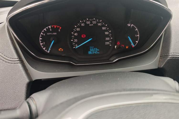 Used Ford Escort 2015 1.5L Manual Fashion Edition
