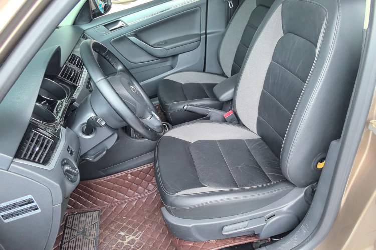 Used Volkswagen Bora 2014 1.6L Automatic Comfort Model
