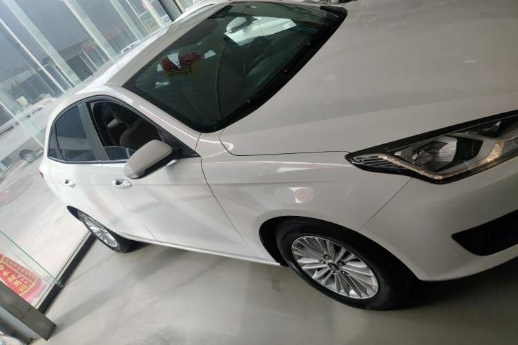 Used Ford Escort 2015 1.5L Manual Comfort Model
