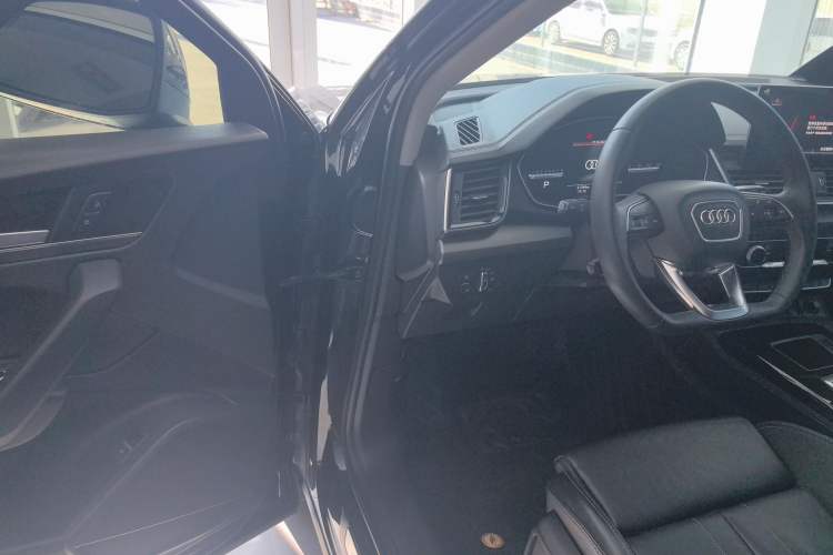 Used Audi Q5L 2022 40T Luxury Dynamic Model
