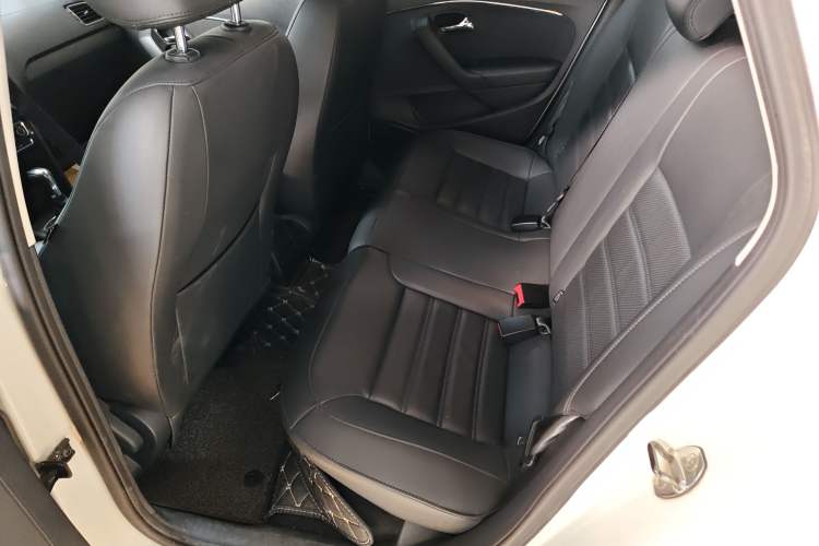 Used Volkswagen Polo 2018 1.5L Automatic Luxury Edition
