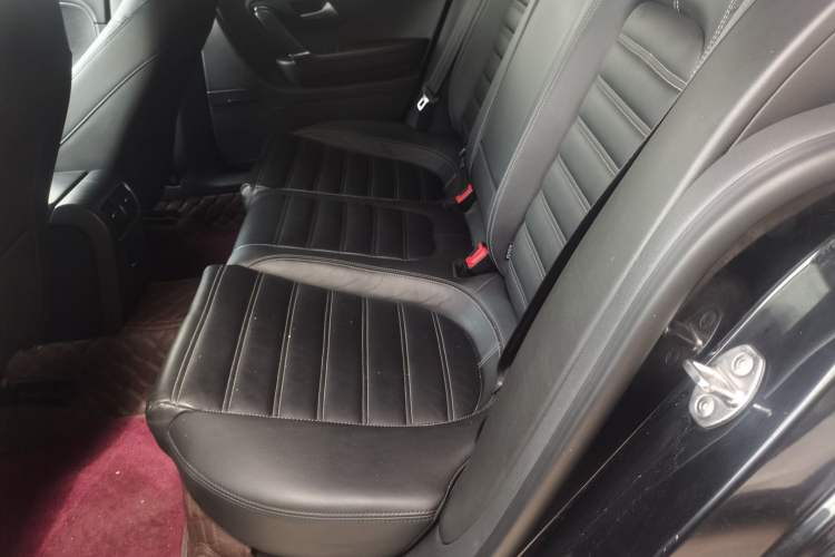 Used Volkswagen FAW-Volkswagen CC 2015 1.8TSI Prestige Model
