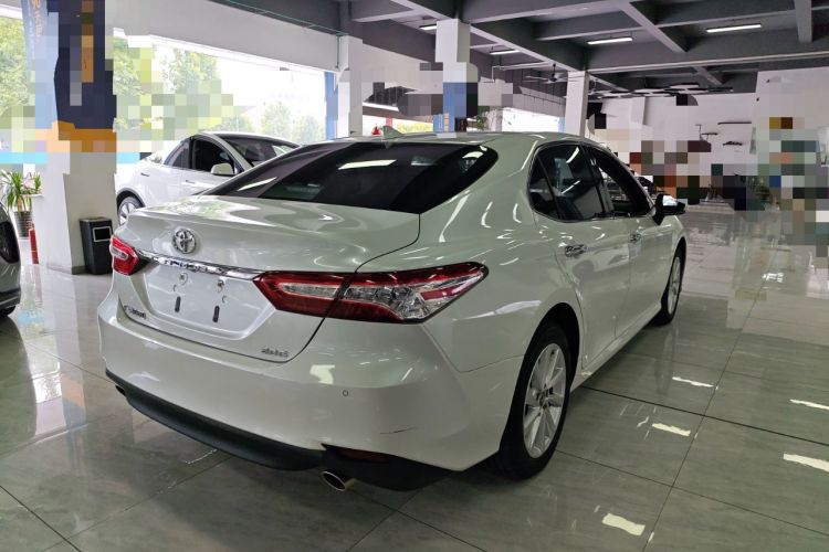 Used Toyota Camry 2021 2.0G Luxury Edition
