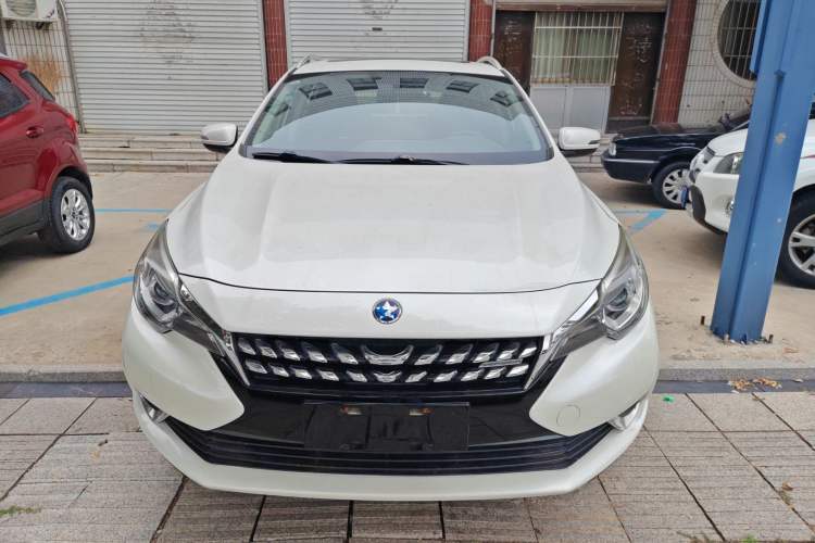 Used Venucia T90 2017 2.0L CVT Smart Edition
