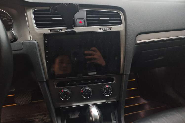 Used Volkswagen Golf 2014 1.4TSI Automatic Luxury Model
