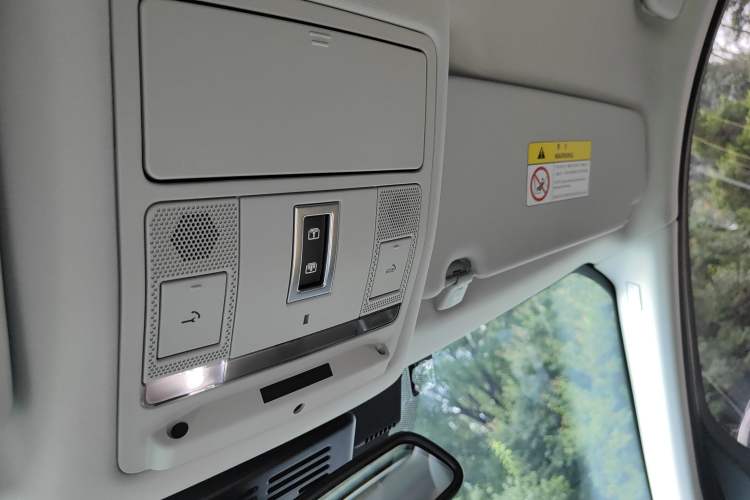 Used Land Rover Discovery Sport 2017 2.0T PURE
