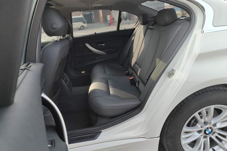 Used BMW 3 Series 2015 320Li Fashion Model