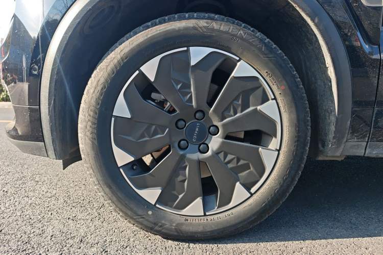 Used Lynk & Co 01 EM-P 2018 1.5T PHEV Jing Guo V
