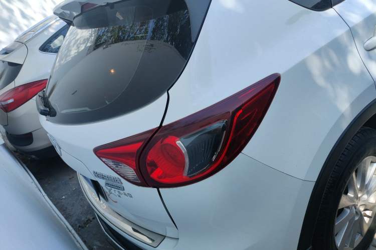 Used Mazda CX-5 2015 2.0L Automatic Two-Wheel Drive Urban Version
