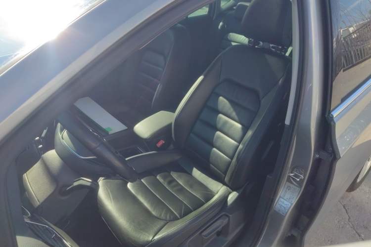 Used Volkswagen Golf 2015 1.4TSI Sportsvan
