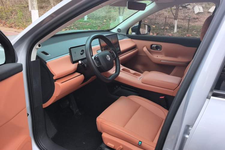 Used Leapmotor C16 2024 Range-Extended 200 Luxury Edition
