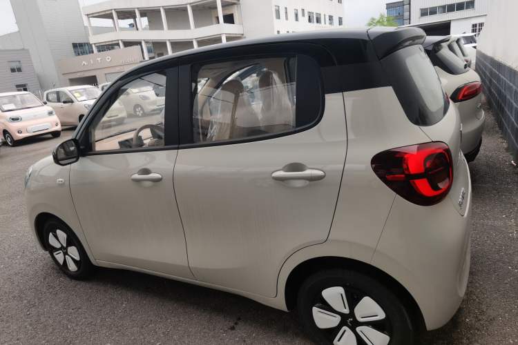 Used Wuling Hongguang MINIEV 2025 Four-Door Version Zhenxiang+ Edition
