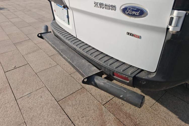 Used Ford Transit 2023 2.0T Diesel Automatic Multi-Purpose Commercial Vehicle Mid-Frame Mid-Roof 5/6 Seats