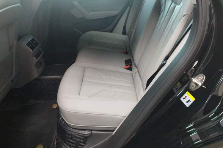 Used Audi Q5L 2022 40T Luxury Dynamic Model
