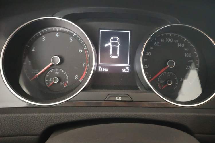 Used Volkswagen Golf 2017 1.6L Automatic Comfort Million-Vehicle Anniversary Edition