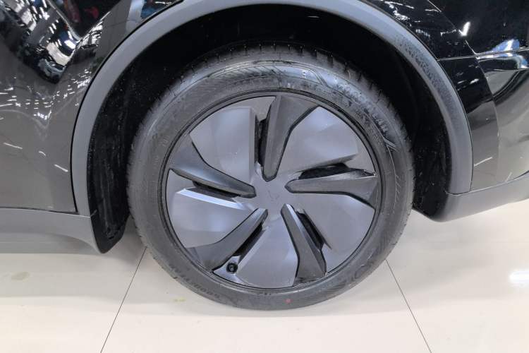 Used Tesla Model Y 2026 Rear-Drive Model