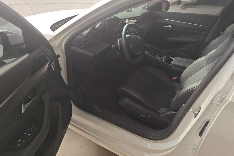 Used Peugeot 508 2022 508L 400THP PureTech Driving Control Edition
