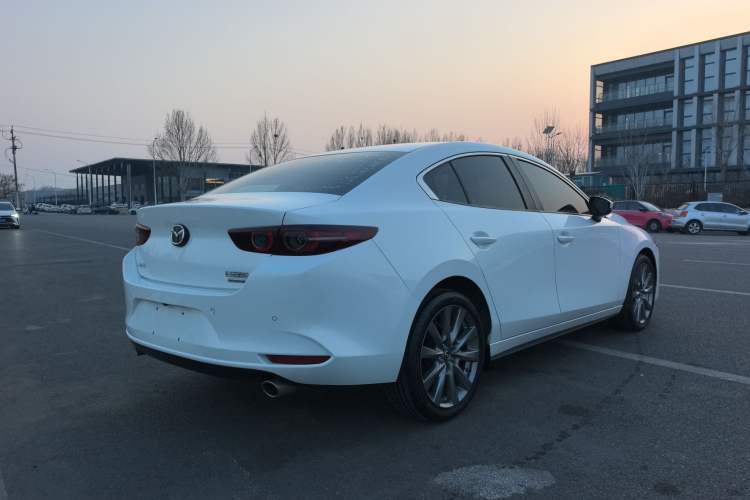 Used Mazda Mazda 3 Axela 2021 2.0L Automatic ZhiXuan Edition
