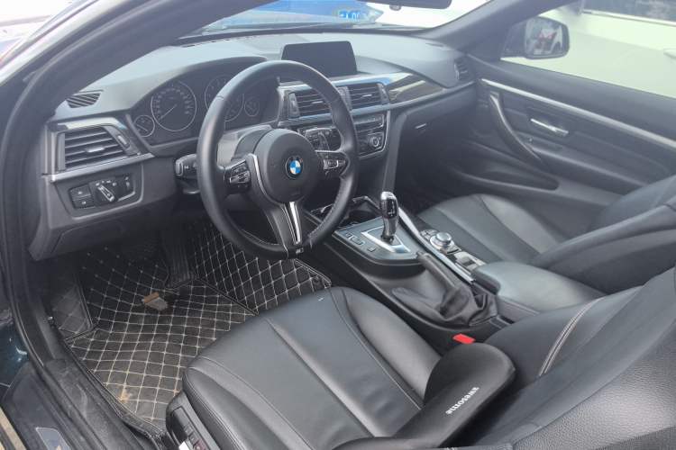 Used BMW 4 Series 2014 420i Convertible Design Line Package
