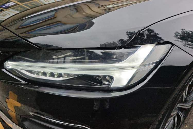 Used Volvo S90 2021 B5 Zhiyuan Luxury Edition
