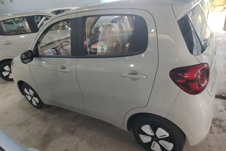 Used Wuling Hongguang MINIEV 2025 Four-Door Version Advanced Edition
