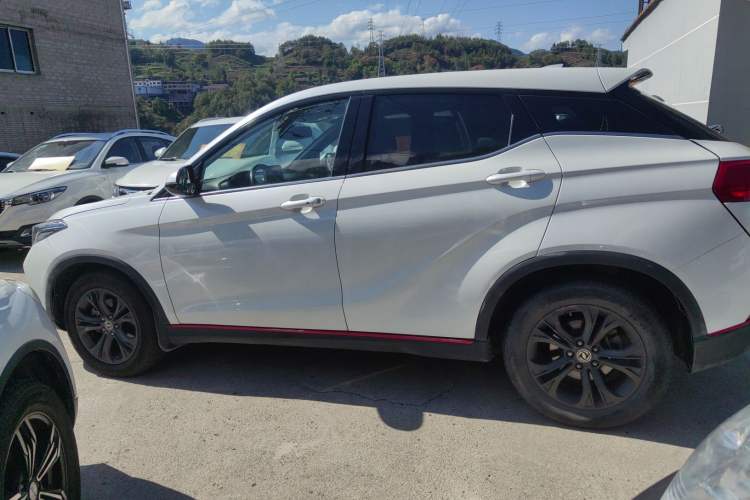 Used Dongfeng Fengon 500 2021 1.5L CVT Enjoyment Version
