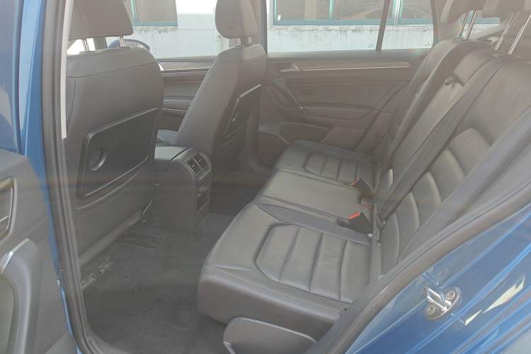 Used Volkswagen Golf Sportsvan 2016 280TSI Automatic Luxury Model