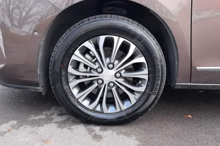 Used Buick GL8 2022 Land Executive Class 652T Prestige Model