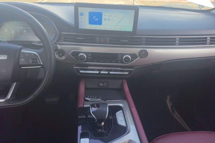 Used JETOUR X70 2023 1.5T DCT Overpass PRO+ Edition 7 Seats
