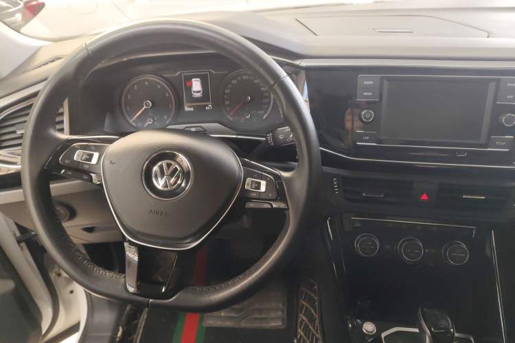 Used Volkswagen Tayron 2019 330TSI Two-Wheel Drive Luxury Model China VI Standard
