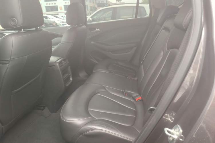 Used Buick Envision 2016 20T Two-Wheel-Drive Elite Model
