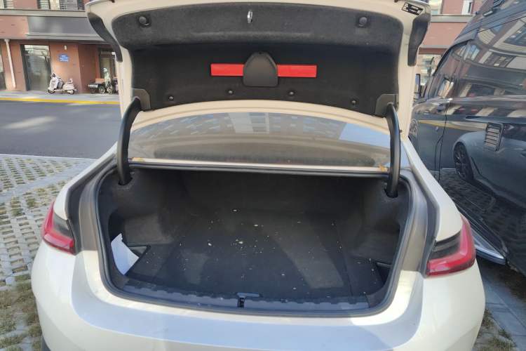 Used BMW i3 2022 eDrive 35 L