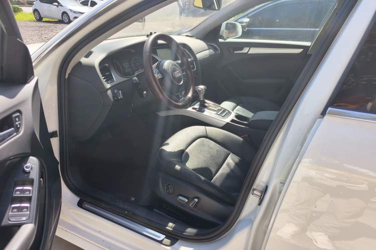 Used Audi A4L 2015 35 TFSI Automatic Standard Model
