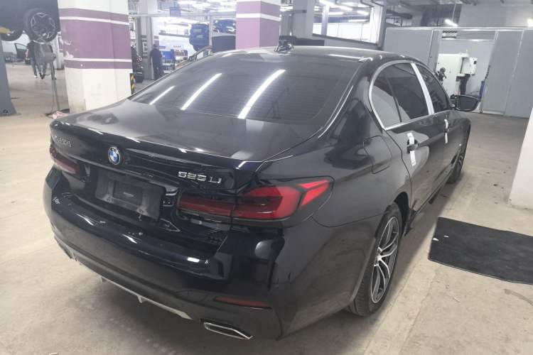 Used BMW 5 Series 2022 Restyled 525Li M Sport Package
